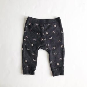 Zara gray cross bones and skulls  EUC 12-18 months